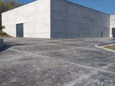 Demapack Oudenaarde, werf, glk, loods, grond, buitenverharding, laadkade, beton, asfalt 
