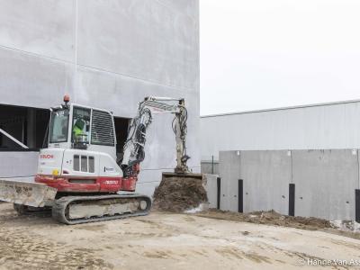 Duchrimmo, minikraan, keermuren, niveauverschil, nivelleren, Oudenaarde