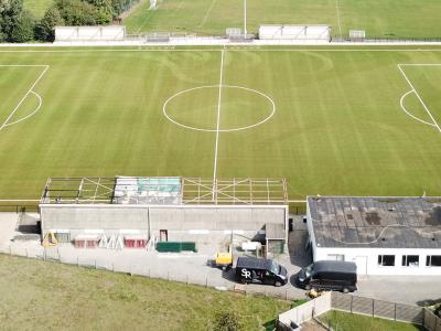 voetbal, heraanleggen, kunstgras, KOS Olsene, KME Machelen, drainage