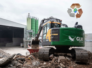 Kraan en breker op GLK Recycling2025